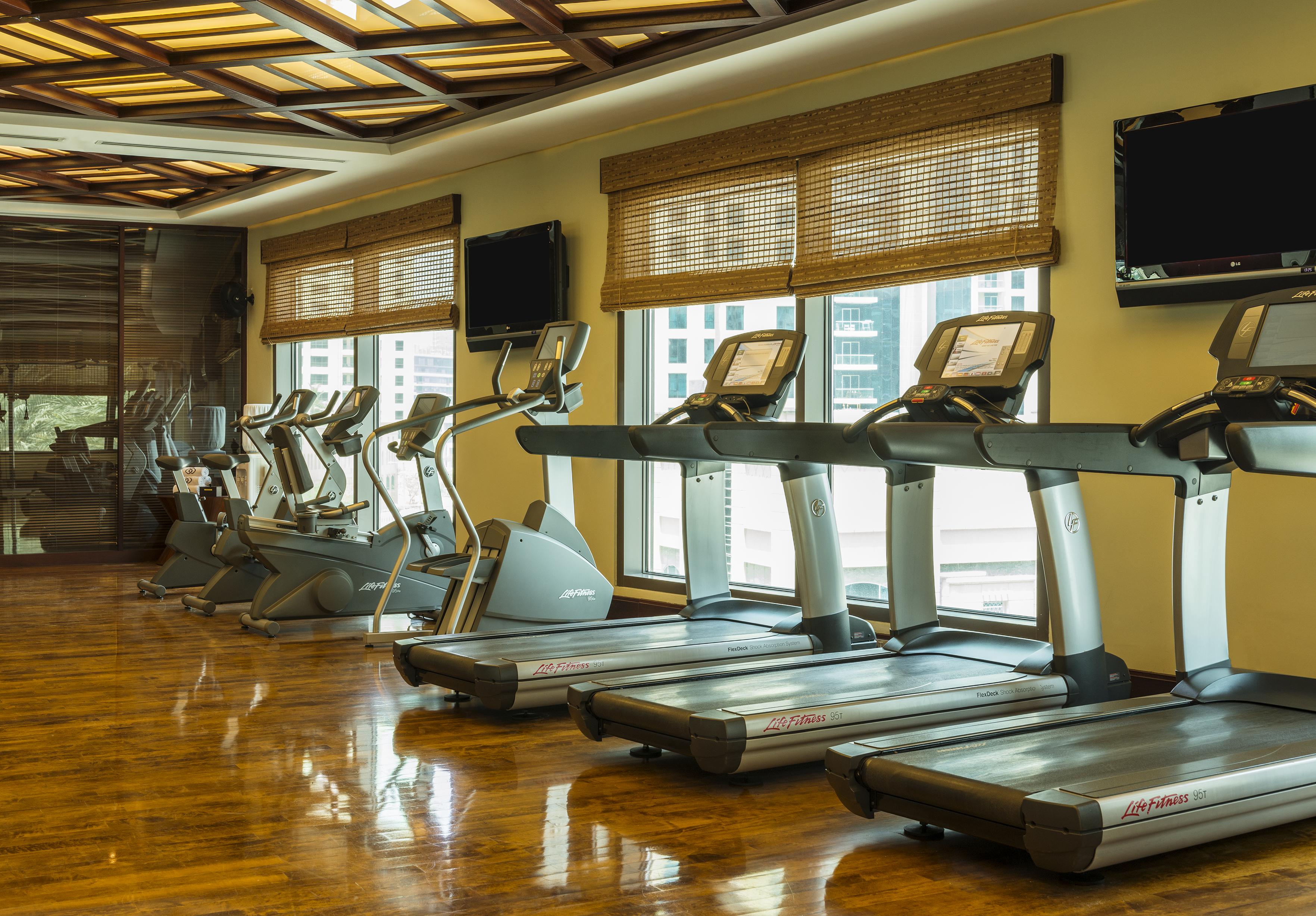 Sofitel Dubai Jumeirah Beach Hotel Exterior photo Fitness room